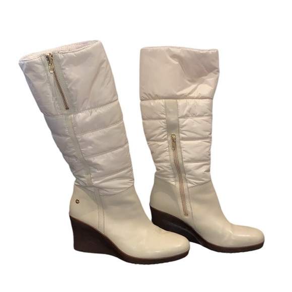 UGG® AUSTRALIA LEONA 1944 PALE
CREAM WEDGE BOOTS SIZE 12 - Picture 5 of 13